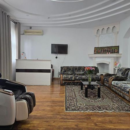 Guesto Hostel Tashkent Bagian luar foto