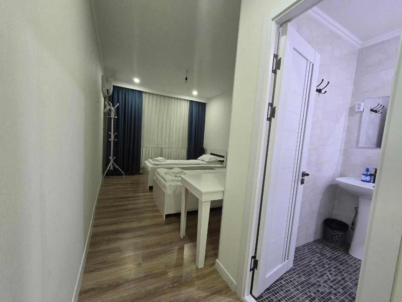 Guesto Hostel Tashkent Bagian luar foto