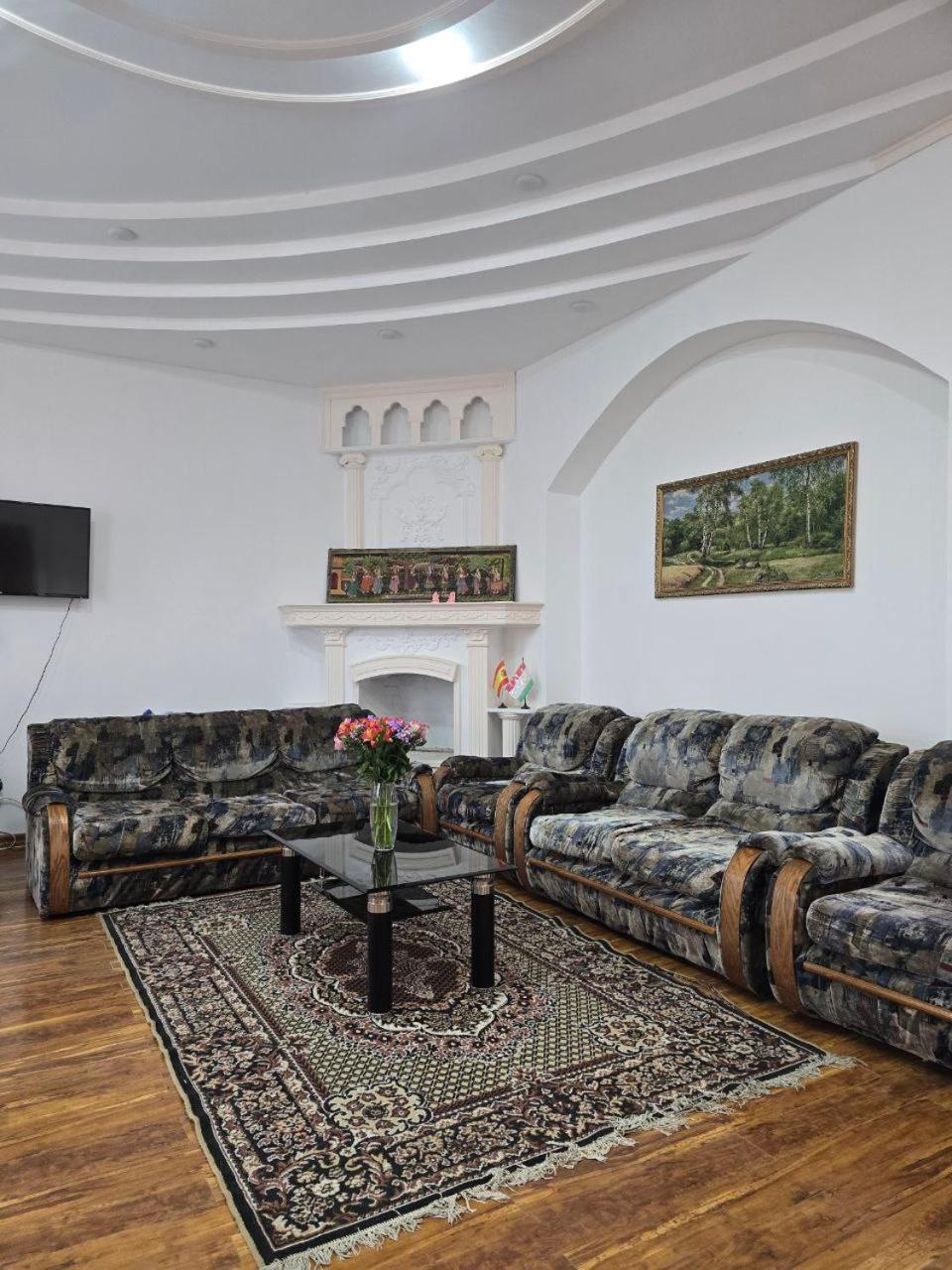 Guesto Hostel Tashkent Bagian luar foto