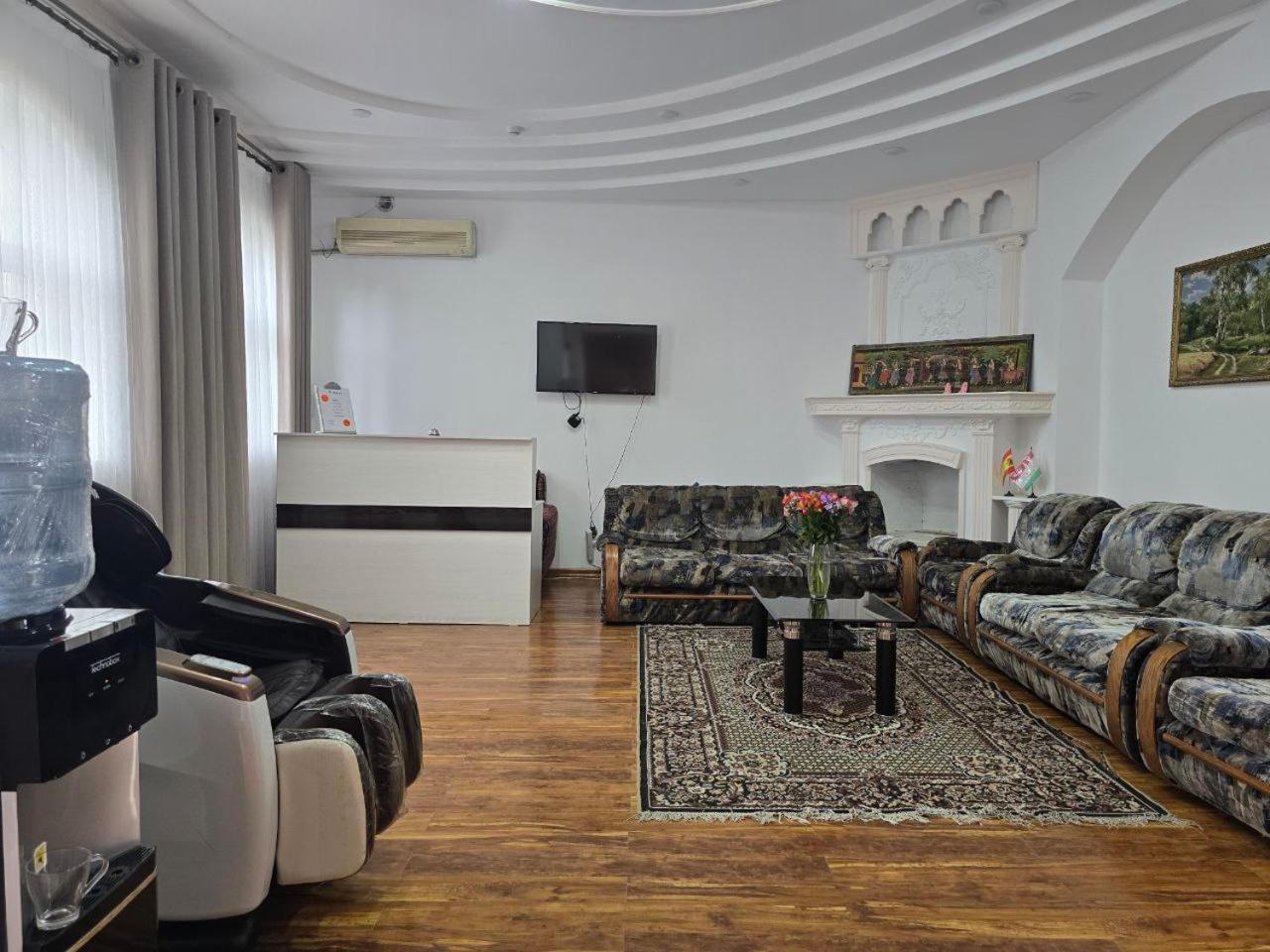 Guesto Hostel Tashkent Bagian luar foto